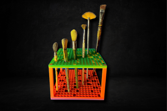 Brush Holder for Artists – Painting Desk: Organizing Your Creative Space